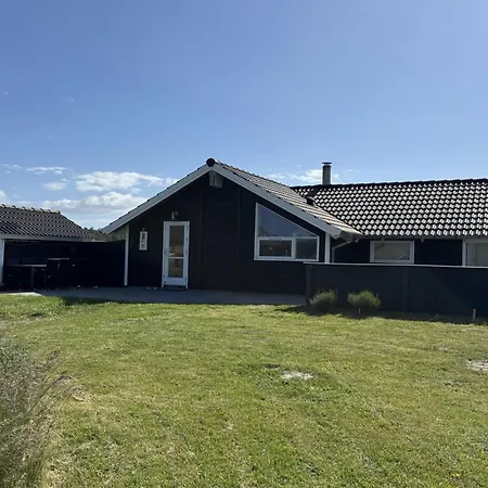Bryngeir - 100m From The Sea By Interhome Harboør